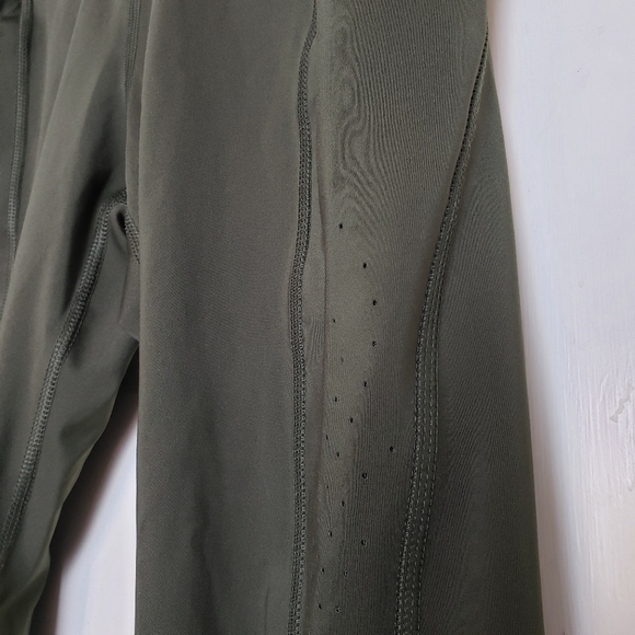 All in Motion Women's Linear Cut leggings Olive Green Size S - Picture 3 of 4